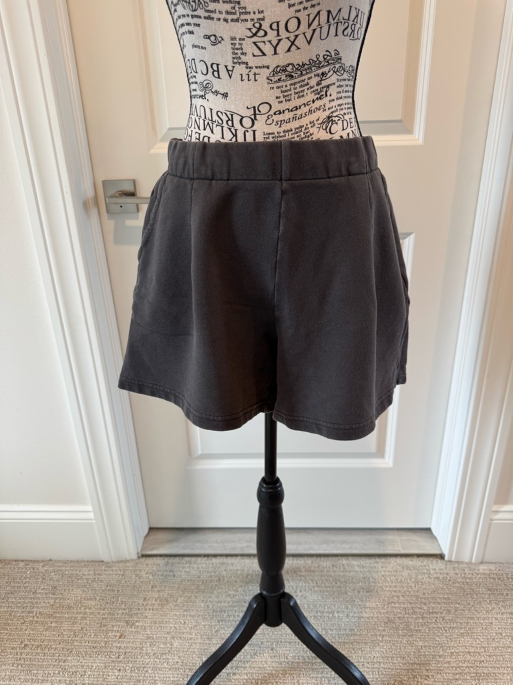 aerie front pleated shorts